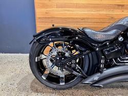 2016 HARLEY-DAVIDSON FXSB SOFTAIL BREAKOUT