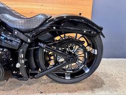 2016 HARLEY-DAVIDSON FXSB SOFTAIL BREAKOUT