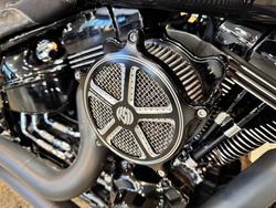 2016 HARLEY-DAVIDSON FXSB SOFTAIL BREAKOUT