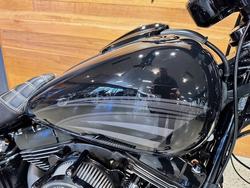 2016 HARLEY-DAVIDSON FXSB SOFTAIL BREAKOUT