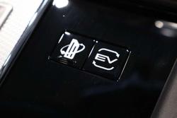 2025 Mitsubishi Outlander PHEV Exceed Tourer