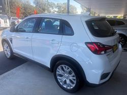 2023 Mitsubishi ASX ES
