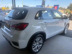2023 Mitsubishi ASX ES