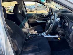 2015 NISSAN NAVARA ST (4x4) NP300 D23 SILVER OR CHROME