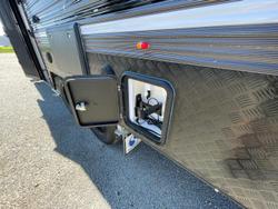 2020 Supreme Classic Tourer Double Bunk