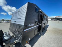 2020 Supreme Classic Tourer Double Bunk