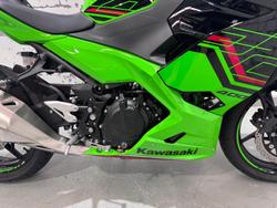2023 Kawasaki Ninja 400 (EX400G) Ninja Green
