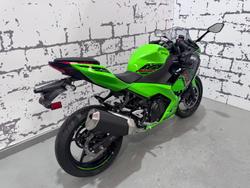 2023 Kawasaki Ninja 400 (EX400G) Ninja Green
