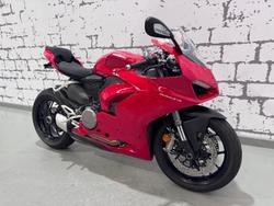 2023 Ducati Panigale V2 Panigale Red