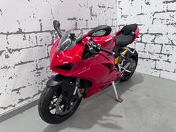 2023 Ducati Panigale V2 Panigale Red