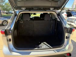 2023 Toyota Kluger GX