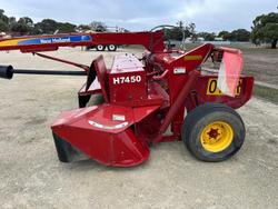 2013 New Holland H7450