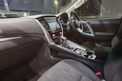 2025 Mitsubishi Pajero Sport GLX