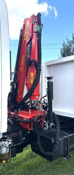 2024 Isuzu F Series FSS110-210 White