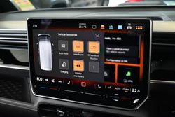 2025 Volkswagen ID. Buzz Pro BEV560