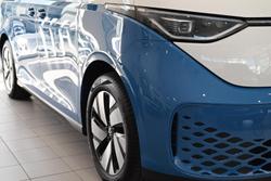 2025 Volkswagen ID. Buzz Pro BEV560