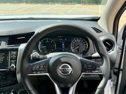 2025 Nissan Navara ST-X