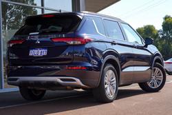2025 Mitsubishi Outlander LS