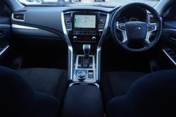 2021 Mitsubishi Pajero Sport GLS