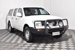 2015 Nissan Navara RX