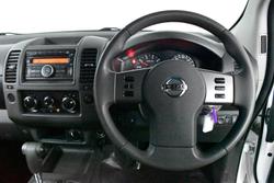 2015 Nissan Navara RX