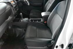 2015 Nissan Navara RX
