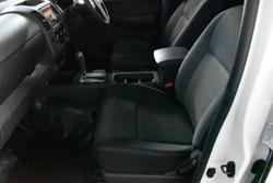 2015 Nissan Navara RX
