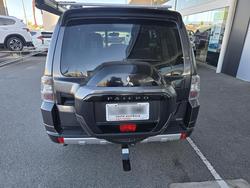 2015 Mitsubishi Pajero GLX