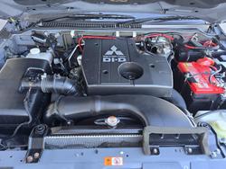 2015 Mitsubishi Pajero GLX