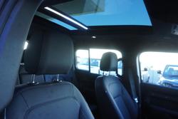 2025 Land Rover Defender 110 D350 X-Dynamic SE