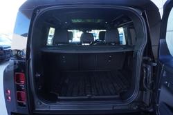 2025 Land Rover Defender 110 D350 X-Dynamic SE