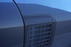 2025 Land Rover Defender 110 D350 X-Dynamic SE