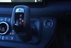 2025 Land Rover Defender 110 D350 X-Dynamic SE