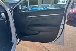 2017 Hyundai Elantra Elite