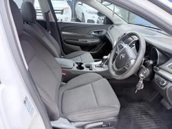 2014 Holden Ute VF MY14 Heron White