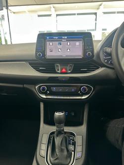 2017 Hyundai i30 Active PD MY18 Marina Blue