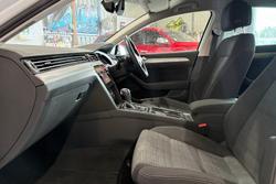 2022 Volkswagen Passat 140TSI Business