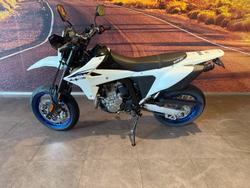 2026 Suzuki DR-Z4SM DR-Z White