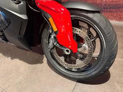 2012 BMW K 1300 R K 1300 Red