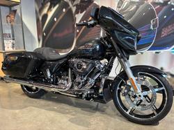 2026 Harley-Davidson Street Glide 117 (FLHX) Touring Grey