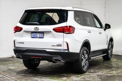 2022 LDV D90 Executive