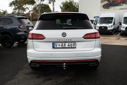 2022 Volkswagen Touareg 210TDI R-Line