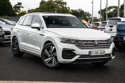 2022 Volkswagen Touareg 210TDI R-Line