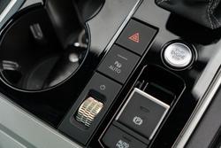 2022 Volkswagen Touareg 210TDI R-Line