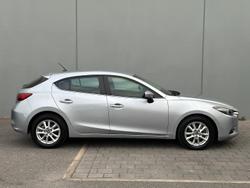 2017 Mazda 3 Maxx