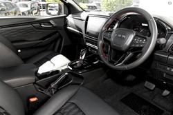 2025 Isuzu D-MAX X-TERRAIN
