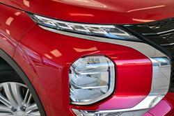 2025 Mitsubishi Outlander LS