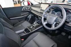 2025 Mitsubishi Outlander LS