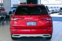 2025 Mitsubishi Outlander LS