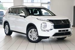 2024 Mitsubishi Outlander LS